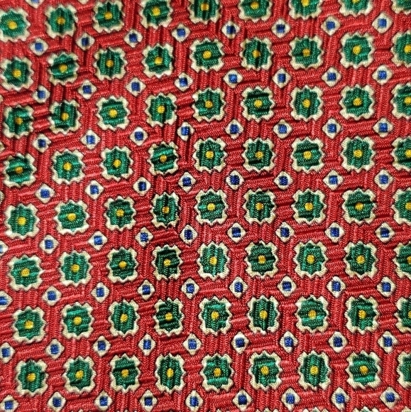 𝅺Polo tie red with green and white NEW - Picture 3 of 6